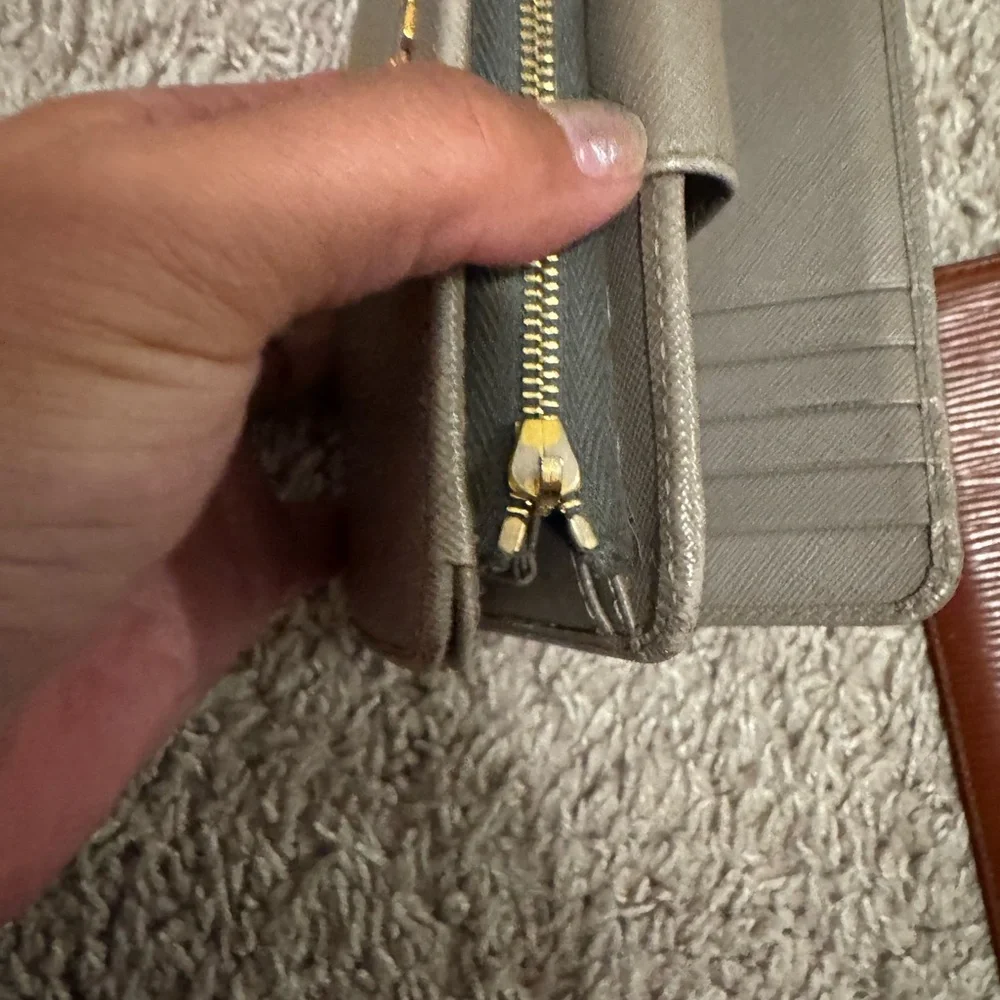 Designer Wallets - Picture 3 of 10